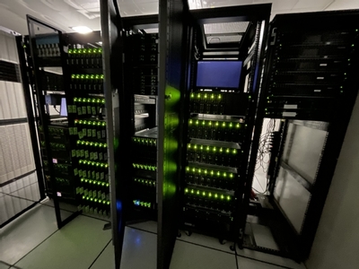 高性能計算集群網絡技術 架構演進與核心開發挑戰